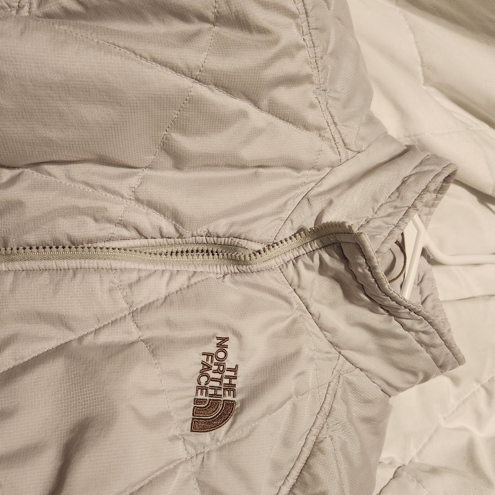 North Face Jacket - Picture 5 of 12